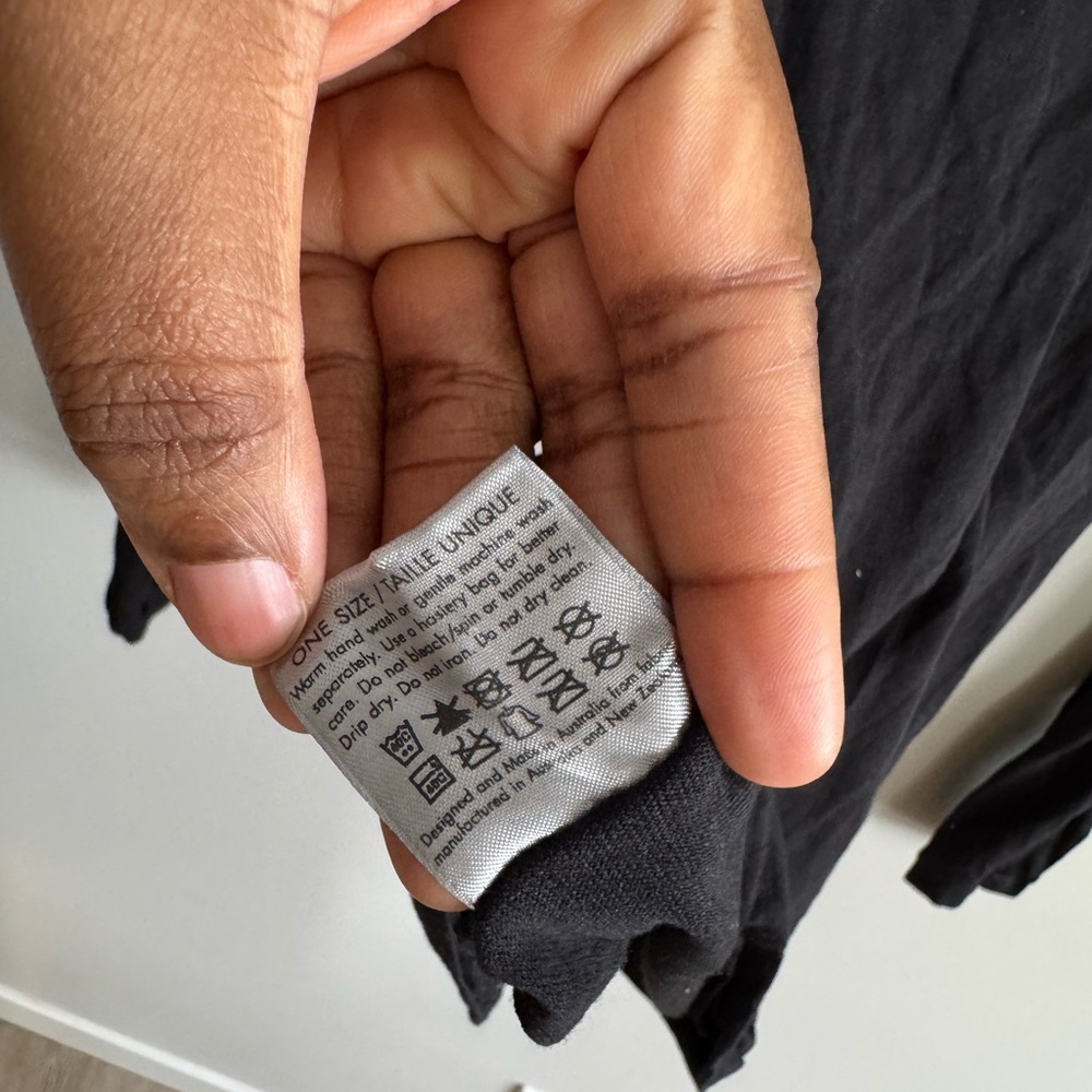 Metalicus one size made in Australia thermal long sleeve top - Picture 7 of 7